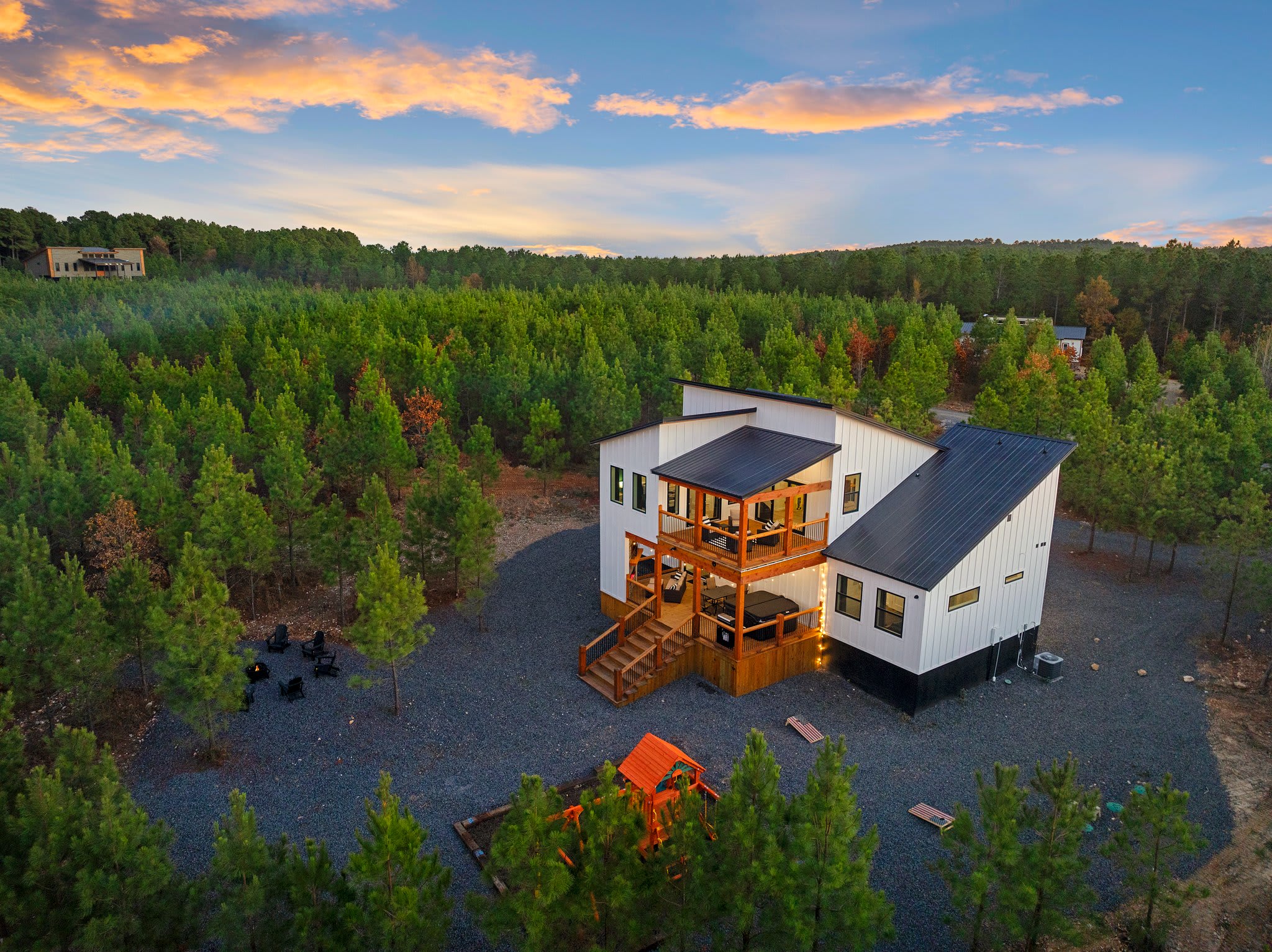 Featured image for “Exploring Franchise Opportunities in Vacation Rental Management: What You Need to Know”